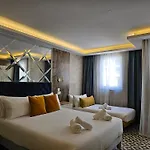 Balcony Hotel San Ġiljan