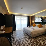 Balcony Hotel San Ġiljan