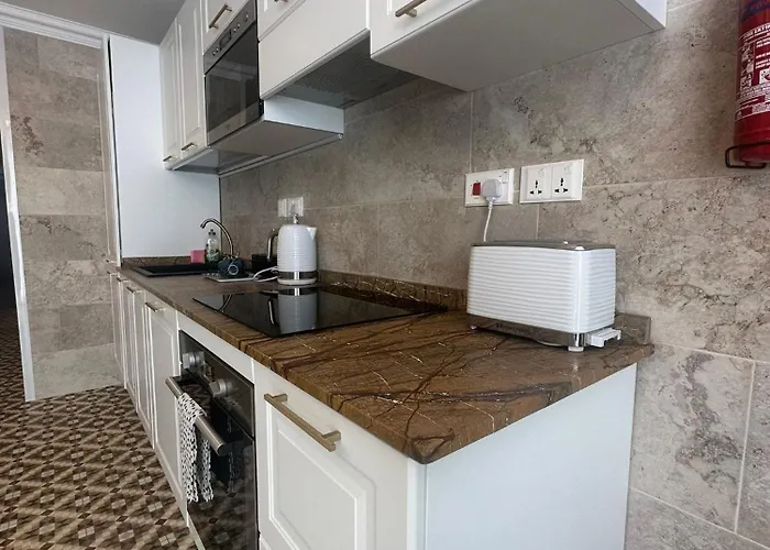 Balcony 3* St. Julian's