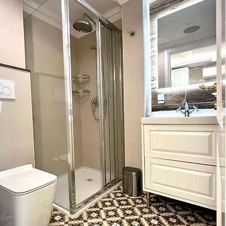Ξενοδοχείο Balcony 3*