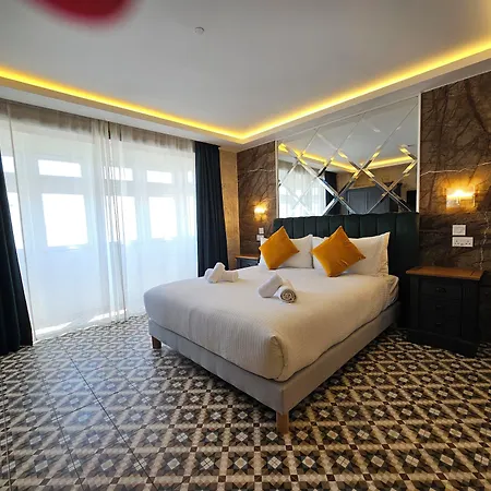Ξενοδοχείο Balcony 3*