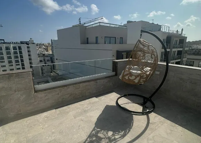 Hotell Balcony 3*